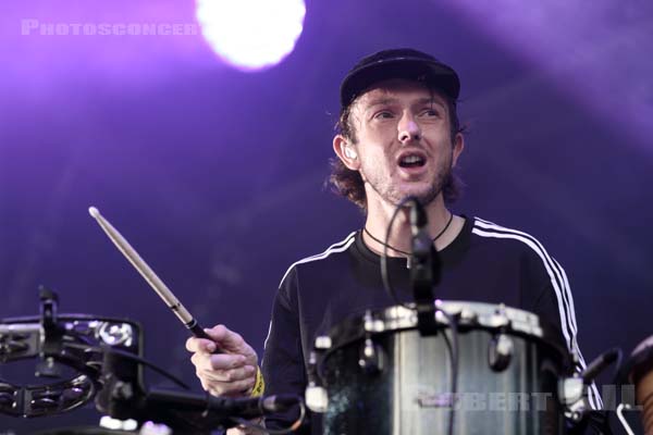 ALT-J - 2013-08-23 - SAINT CLOUD - Domaine National - Scene de la Cascade - 